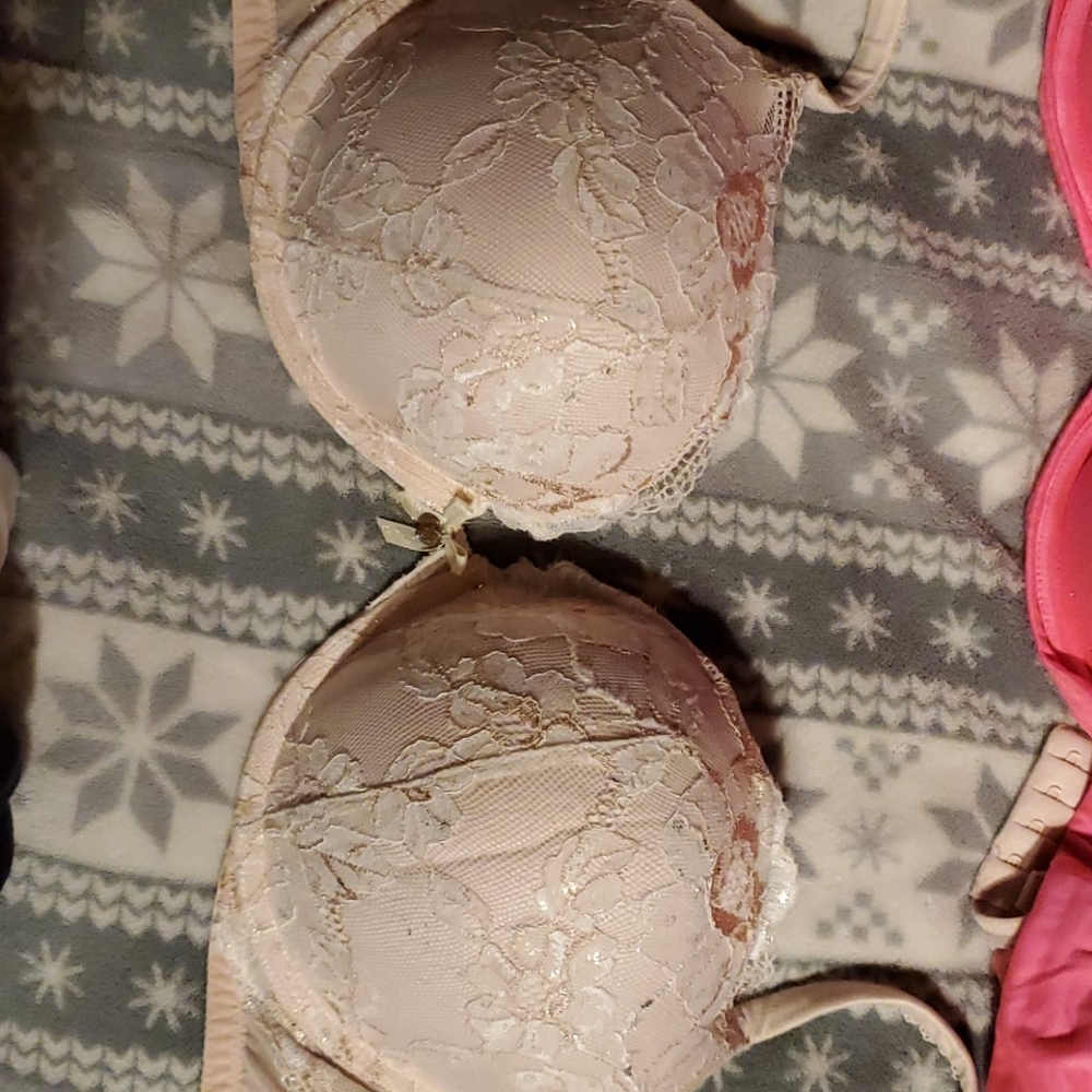 Mixed lot of vs bras 38D